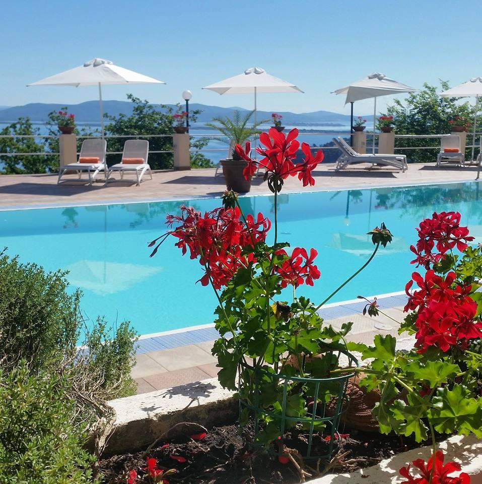 Hotel Vittoria Porto Santo Stefano  Eksteriør bilde